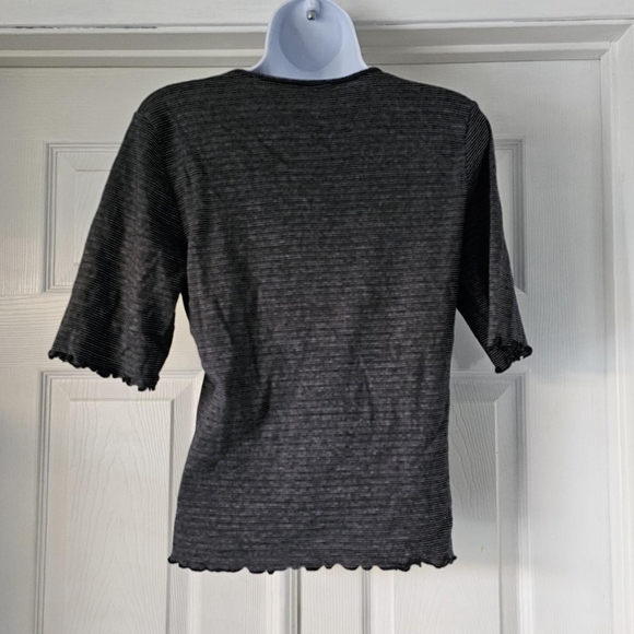 Grey striped half sleeve emo grunge teeSize large - Picture 5 of 5